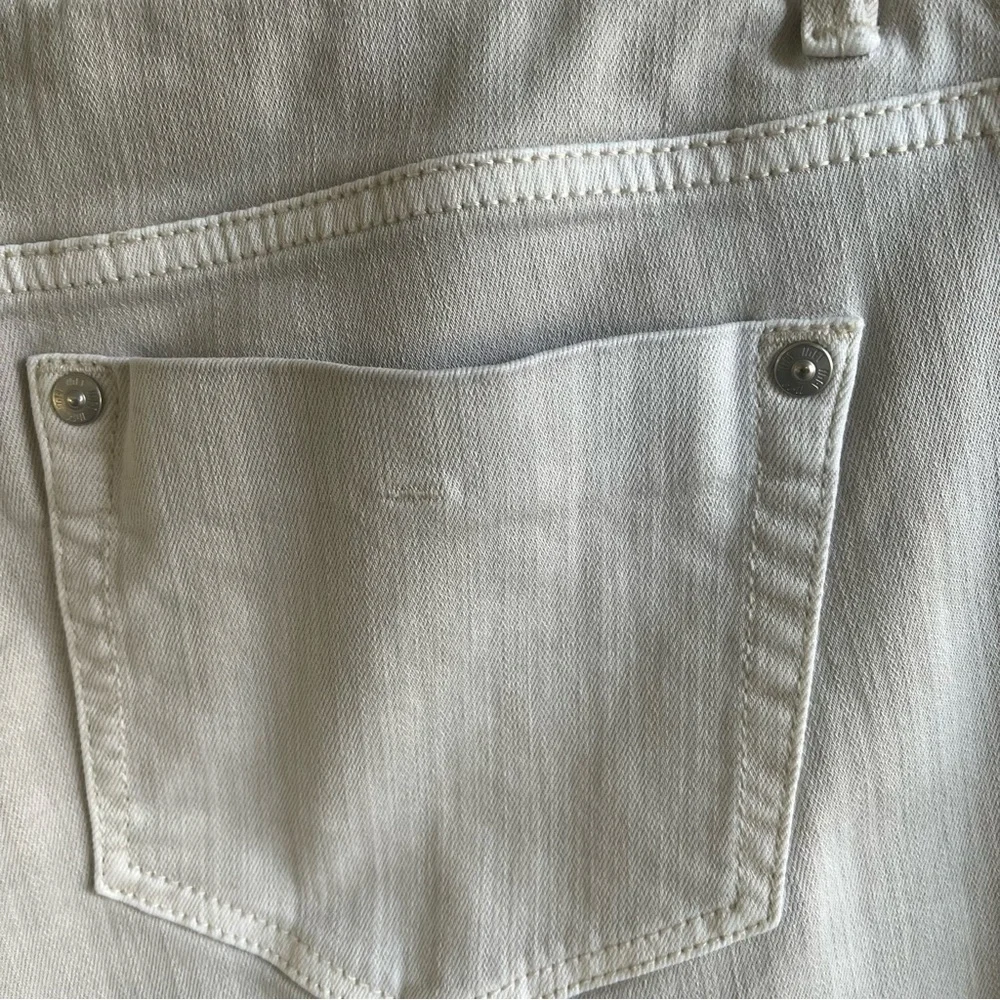 J Jill Denim Authentic Fit Slim Leg Ankle Women’s Size 16P Cream White D… - Picture 8 of 11